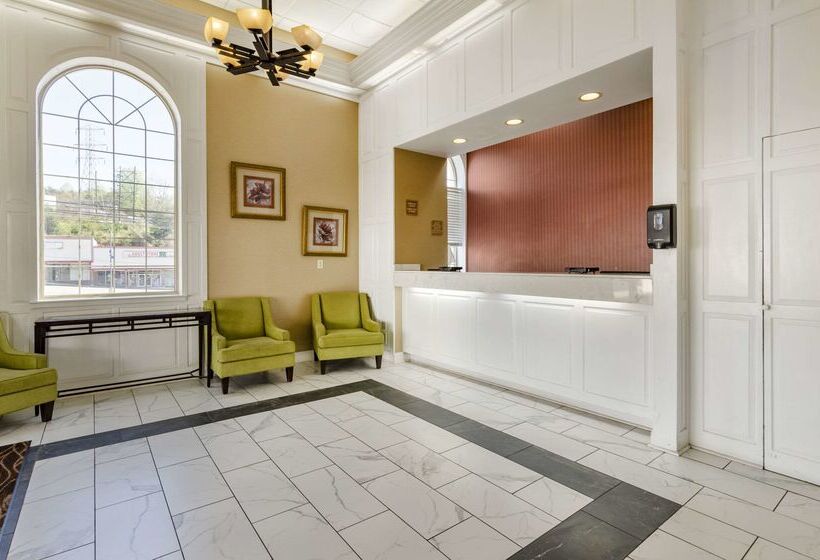 모텔 Quality Inn Near Martinsville Speedway