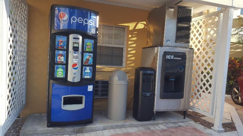 אתר נופש Inn At The Beach