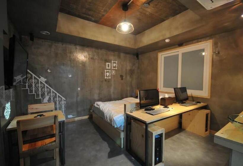 7 Motel