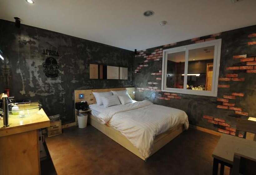 7 Motel