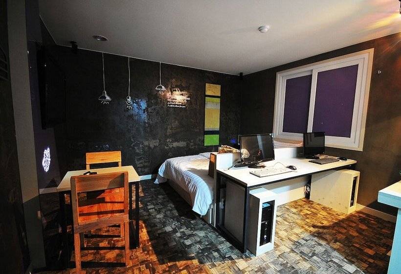 7 Motel