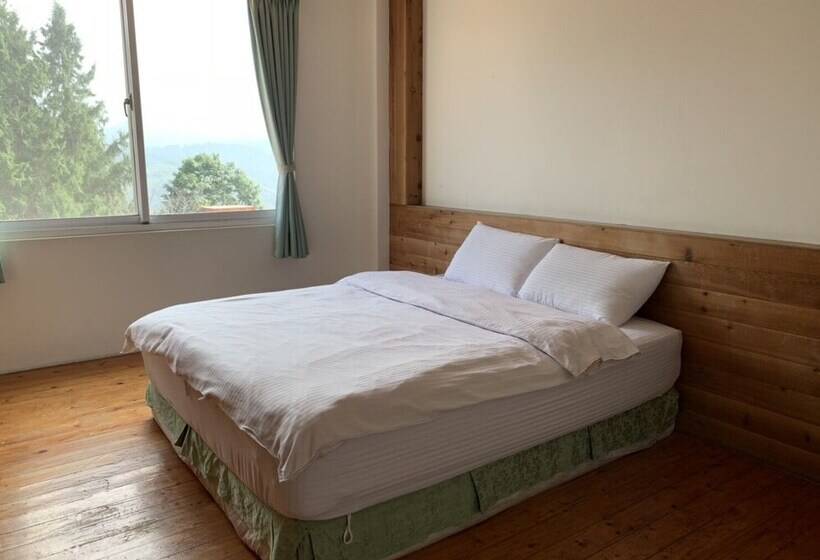 تختخواب و صبحانه Lu Din Manor