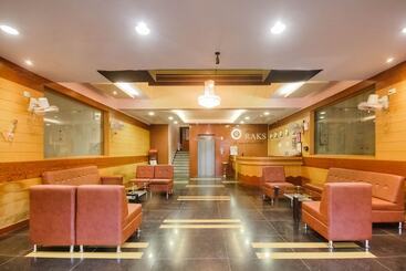 Capital O 49169 Hotel Raks