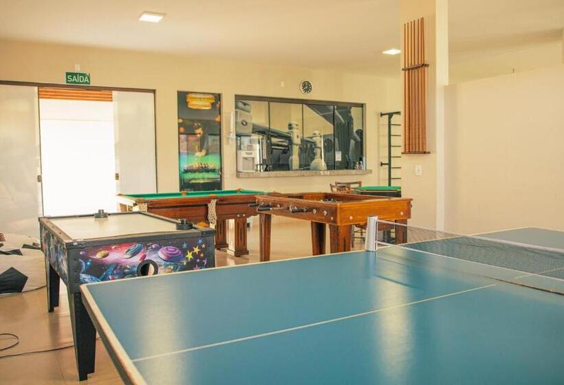 هتل Escarpas Resort