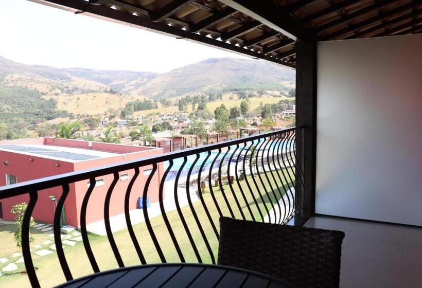 هتل Escarpas Resort