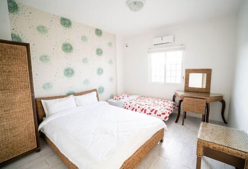 هتل Karis Villa