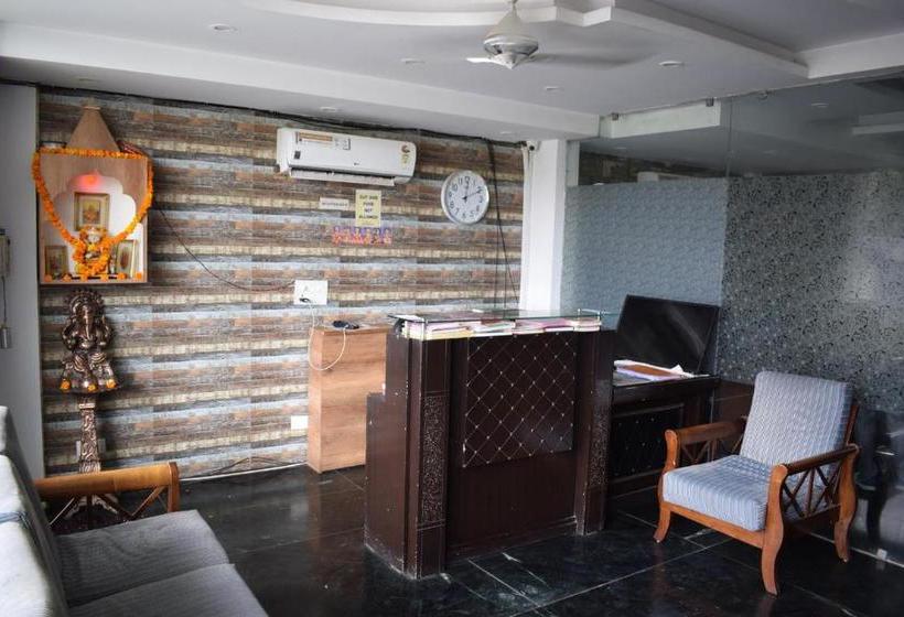 فندق Palm Tree Sector 31
