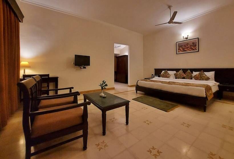 هتل Nadiya Parao Resort, Corbett