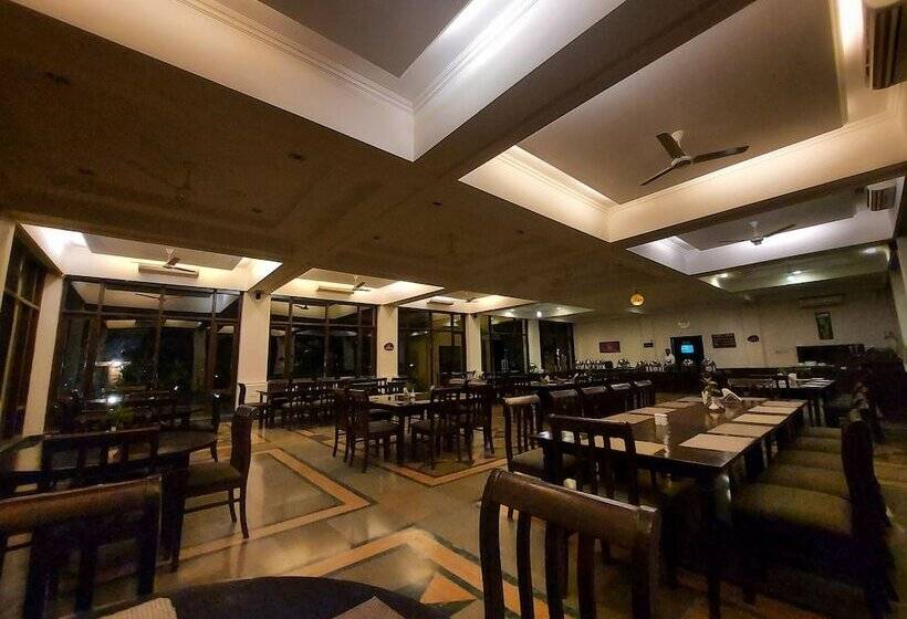 هتل Nadiya Parao Resort, Corbett
