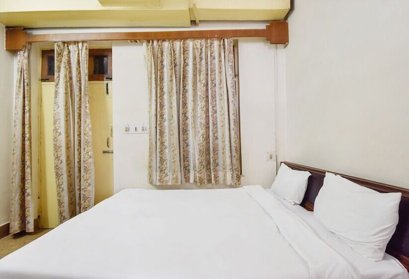 فندق Spot On 47388 Dutta Guest House