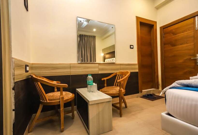 هتل Grand Nest