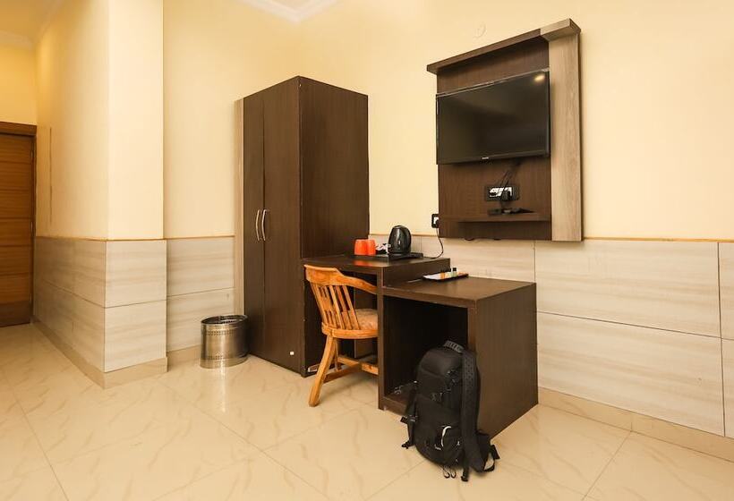 هتل Grand Nest