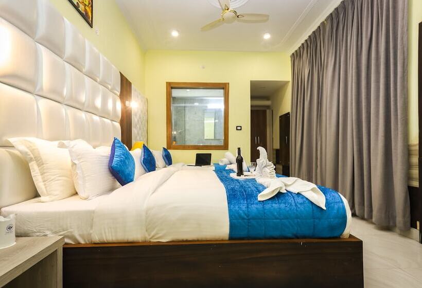 هتل Grand Nest