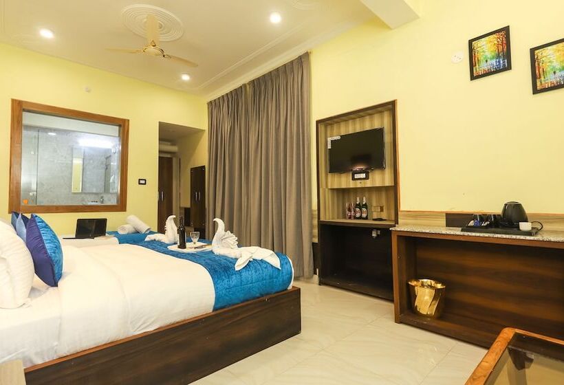 هتل Grand Nest