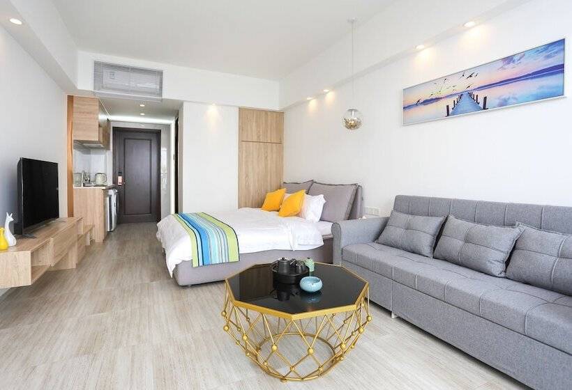Seacliff Apartment