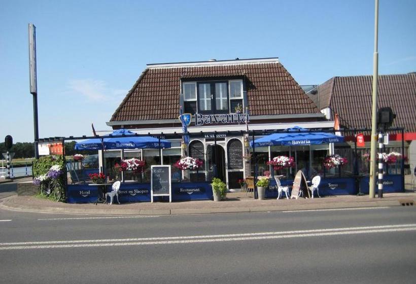هتل De Vriezerbrug