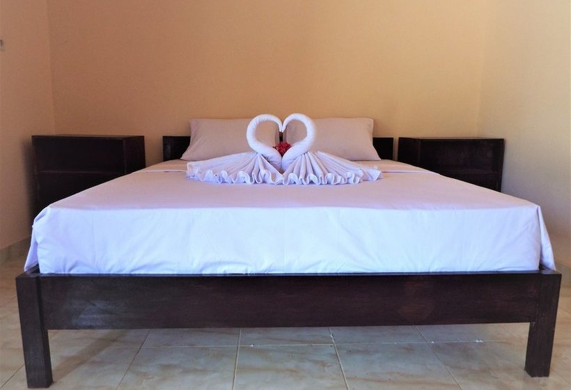 Bed and Breakfast Coconut Bungalow