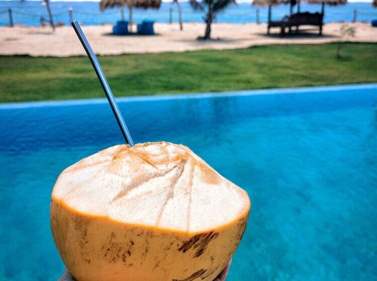 مبيت وإفطار Segara Lombok Beach Resort
