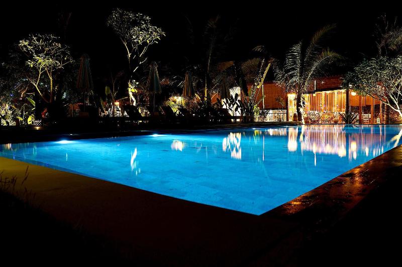 مبيت وإفطار Segara Lombok Beach Resort