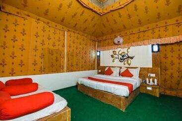 هتل Kabila Camp By At Your Service Hospitality