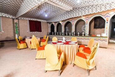 هتل Kabila Camp By At Your Service Hospitality