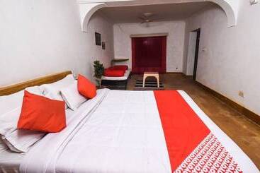 هتل Kabila Camp By At Your Service Hospitality