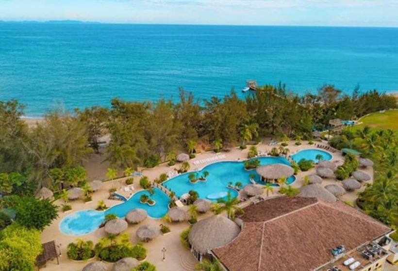 هتل La Ensenada Beach Resort  All Inclusive
