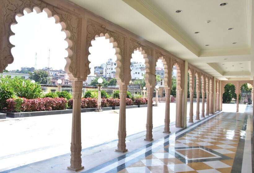 فندق Shree Vallabh Vilas Lords Plaza Nathdwara   Pure Veg