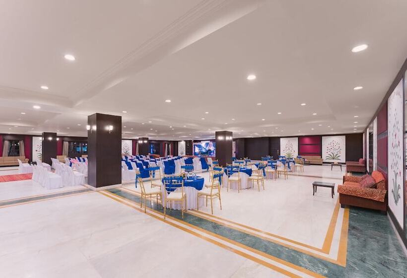 فندق Shree Vallabh Vilas Lords Plaza Nathdwara   Pure Veg