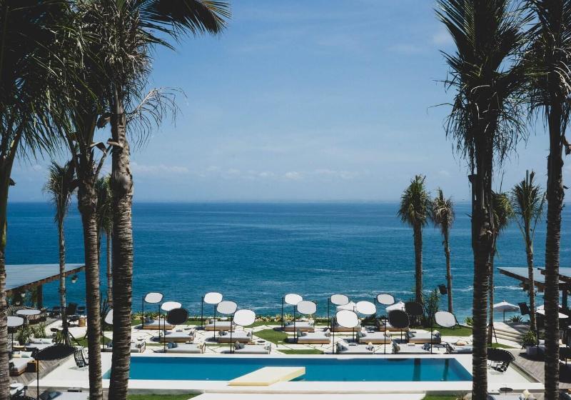هتل Ulu Cliffhouse