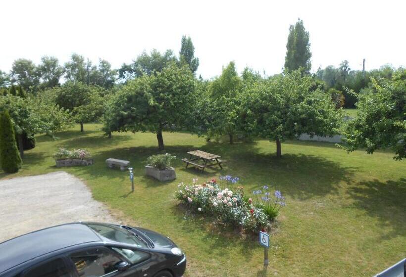 تختخواب و صبحانه Petit Châtelet Bis