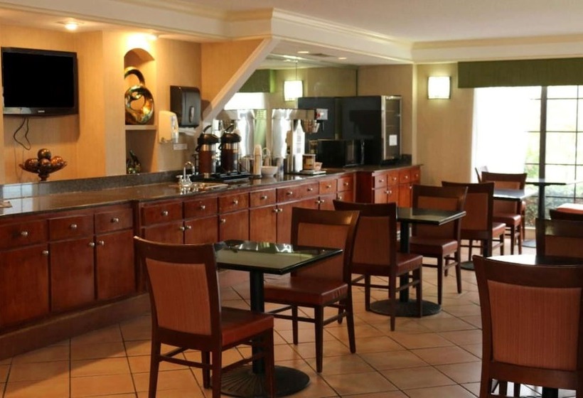 Отель Americas Best Value Inn Montgomery, Al