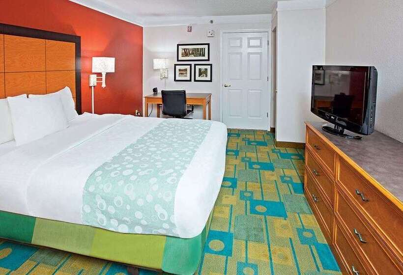 فندق Baymont Inn & Suites By Wyndham Chattanooga