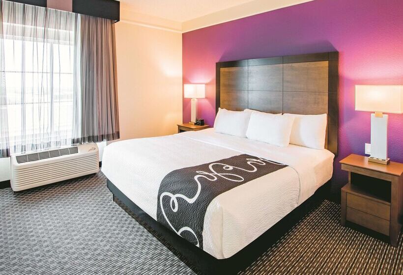 هتل La Quinta Inn & Suites By Wyndham Fort Worth City View