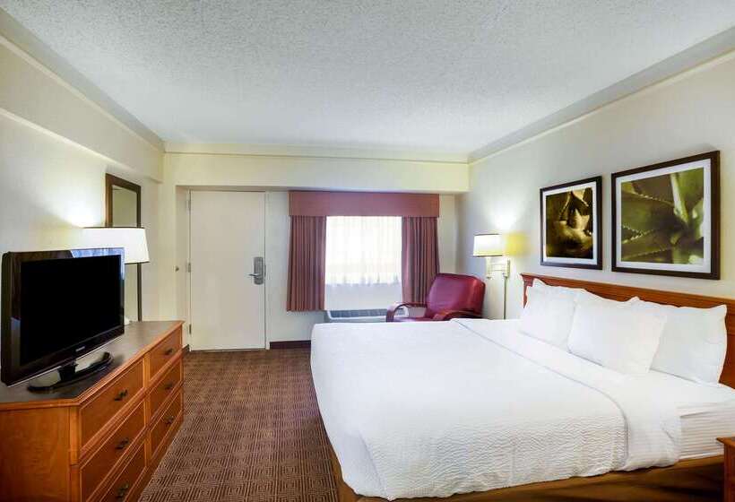 فندق La Quinta Inn By Wyndham Austin Capitol / Downtown