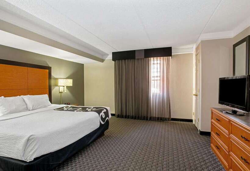 Отель La Quinta Inn By Wyndham Denver Golden