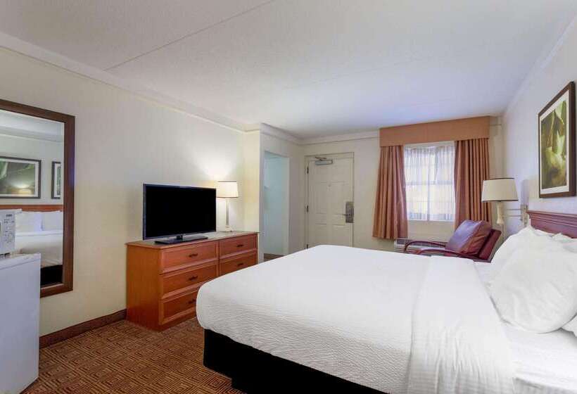 هتل La Quinta Inn By Wyndham Huntsville Research Park