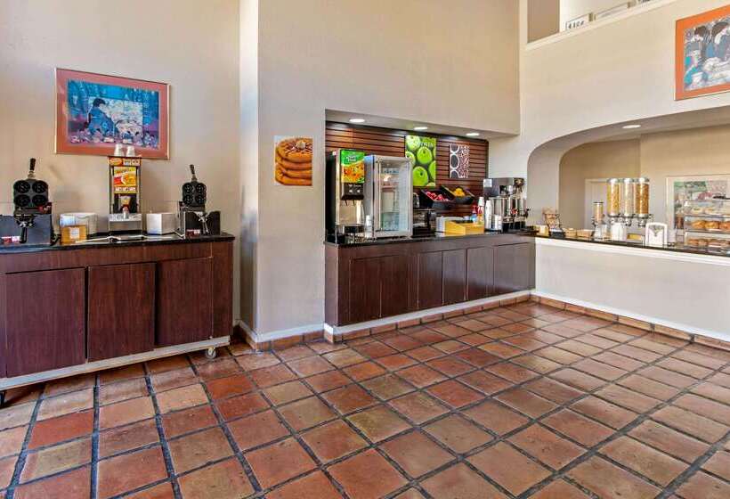 هتل La Quinta Inn By Wyndham Las Cruces Mesilla Valley