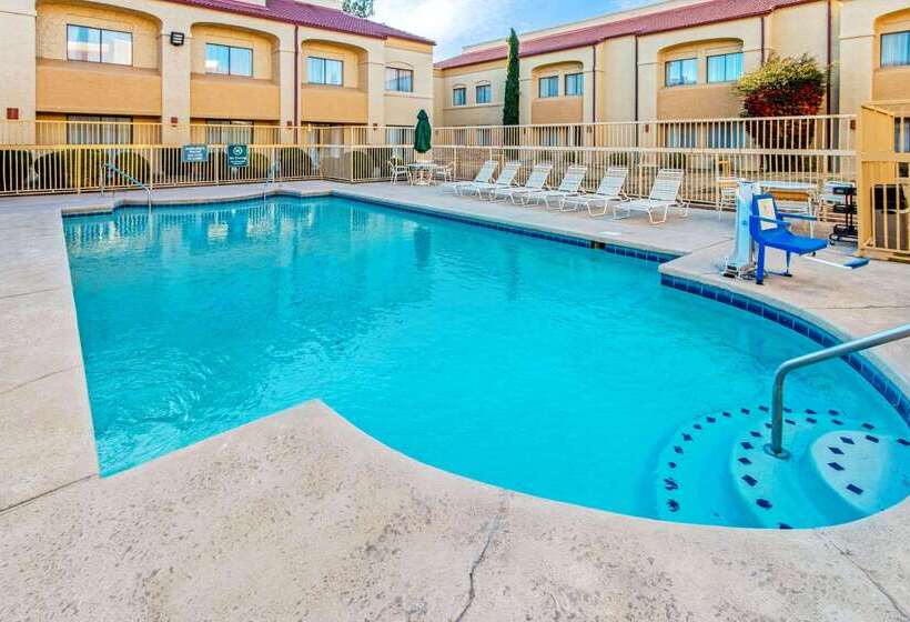 هتل La Quinta Inn By Wyndham Las Cruces Mesilla Valley