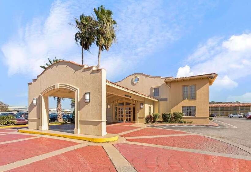 هتل Econo Lodge