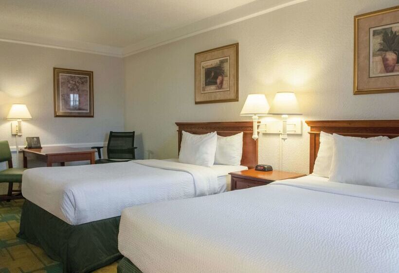 ホテル La Quinta Inn By Wyndham New Orleans Veterans / Metairie