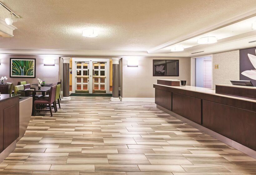 هتل La Quinta Inn By Wyndham Odessa