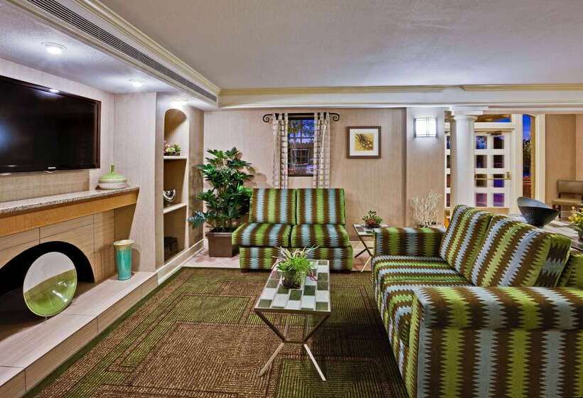 Fotos del hotel La Quinta Inn By Wyndham Orlando Airport West:  35