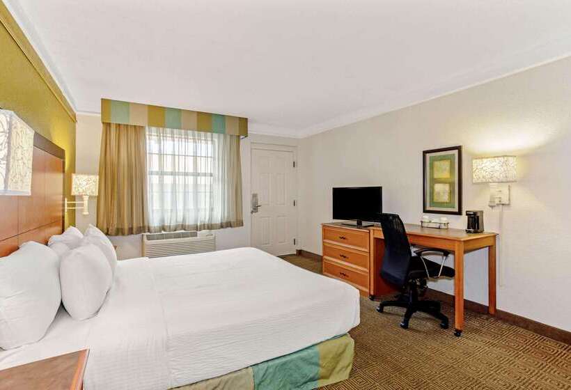 فندق La Quinta Inn By Wyndham Orlando Airport West