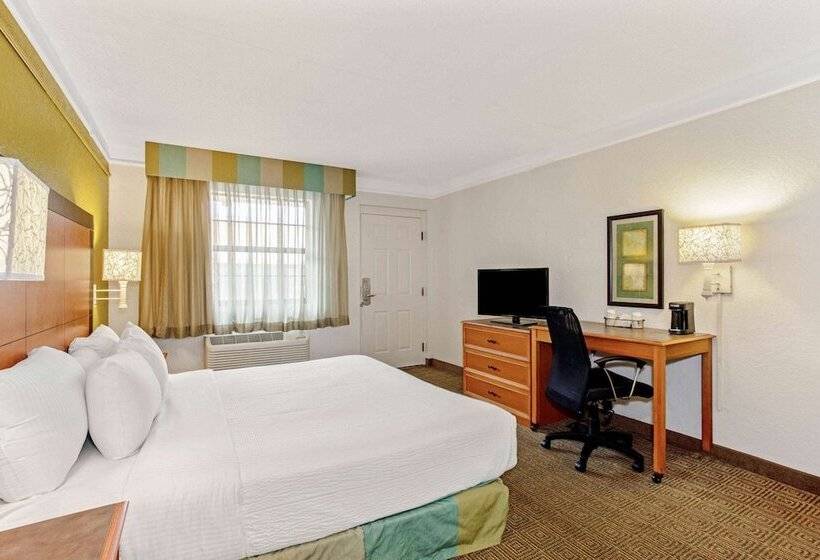 Fotos del hotel La Quinta Inn By Wyndham Orlando Airport West:  20