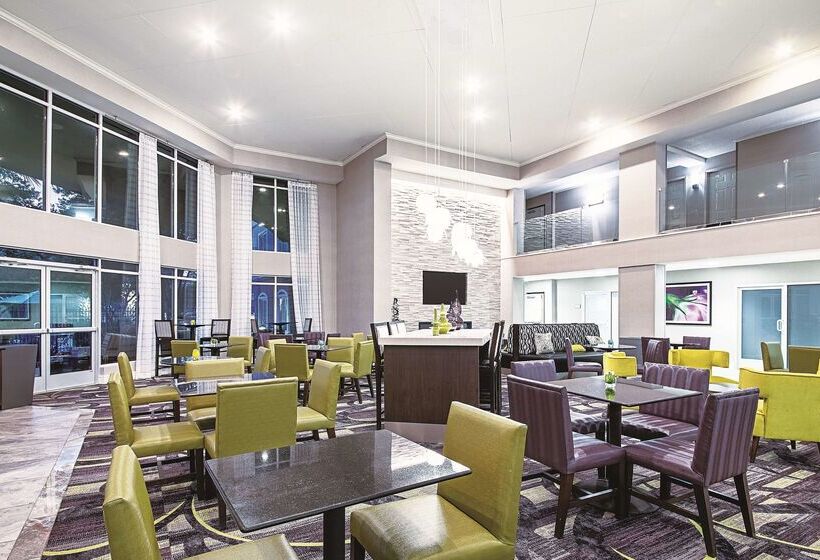 فندق La Quinta Inn & Suites By Wyndham Austin Airport