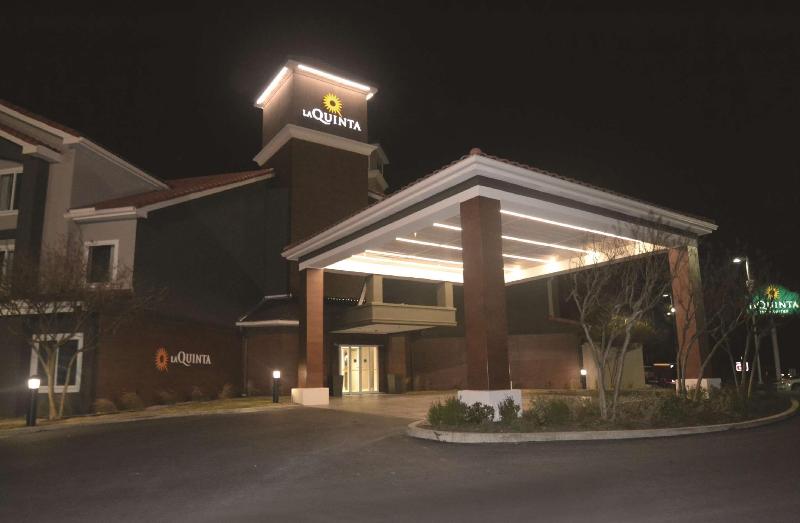هتل La Quinta By Wyndham Austin Airport