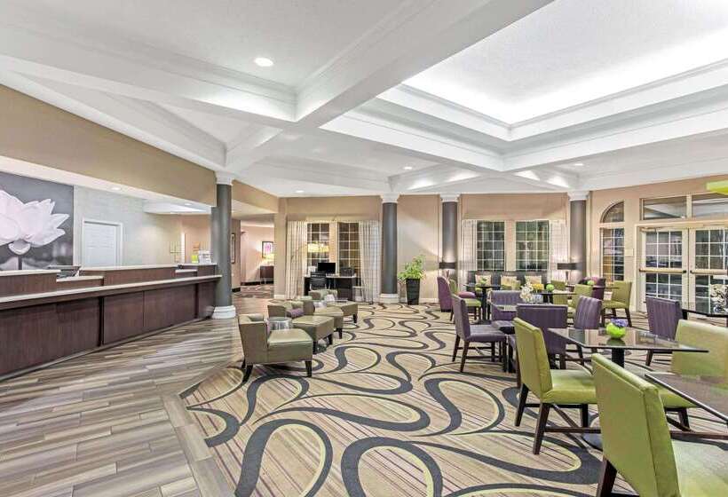 هتل La Quinta Inn & Suites By Wyndham Birmingham Homewood