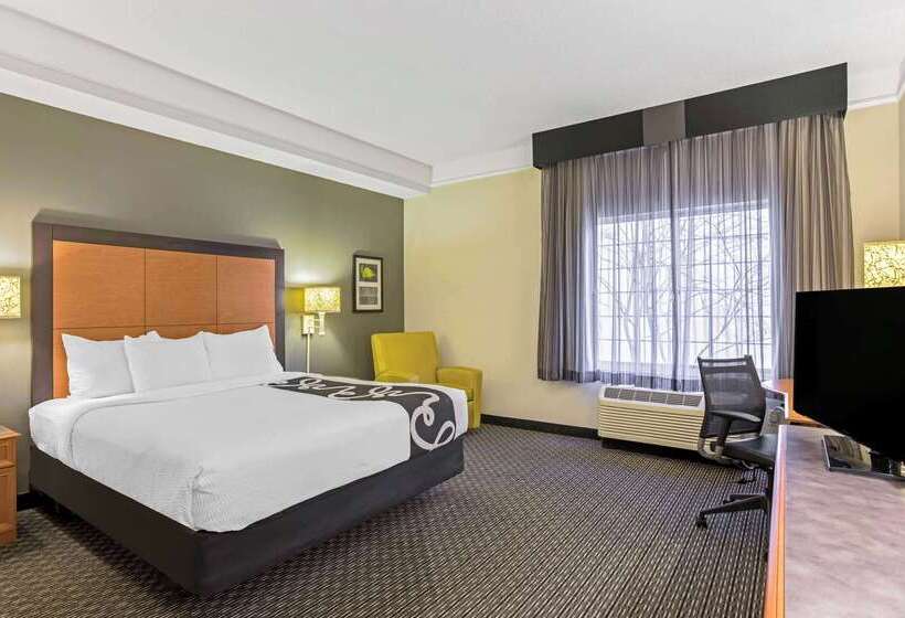 هتل La Quinta By Wyndham Birmingham Homewood