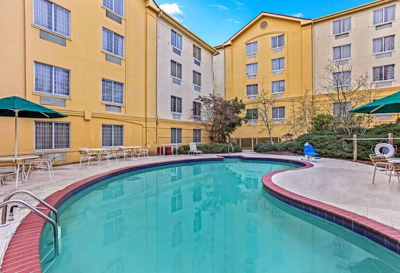 هتل La Quinta By Wyndham Birmingham Homewood